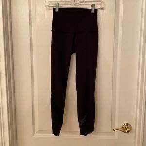 Lululemon Align high rise 28” black tights